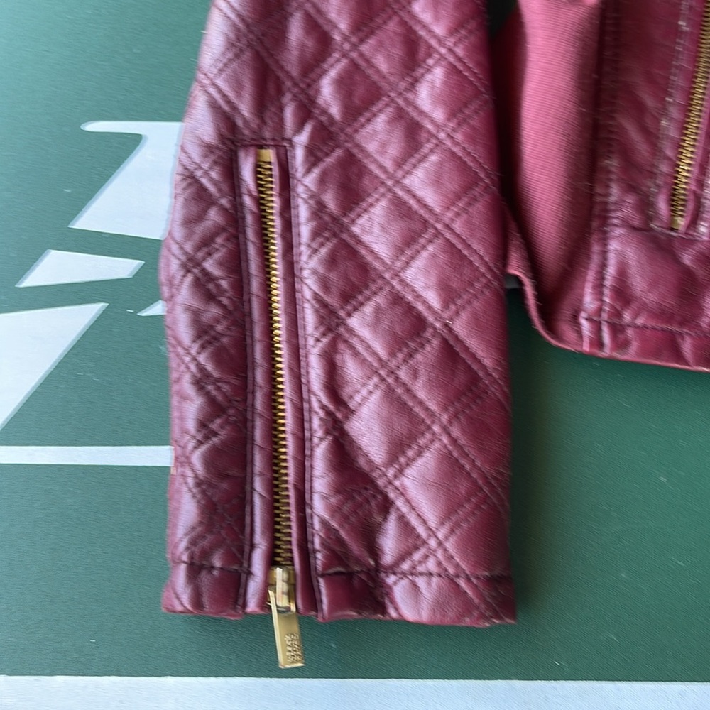 Leather jacket - Picture 3 of 4
